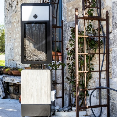 borne a selfie , Photo Booth disponible a Angoulême , Charente , Charente maritime, Dordogne